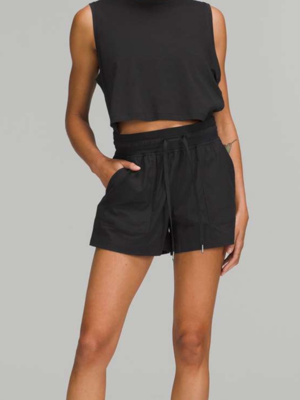 New with Tags lululemon Dance Studio HR Short in black with Drawstring 4 3.5”